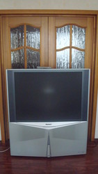 Продам проекциорный телевизор  Panasonic.2004 год. TX-43p800h