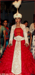 Казахское национальное платье в красных тонах- на Кыз узату.