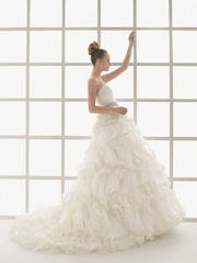 Продам свадебное платье б/у Астана
